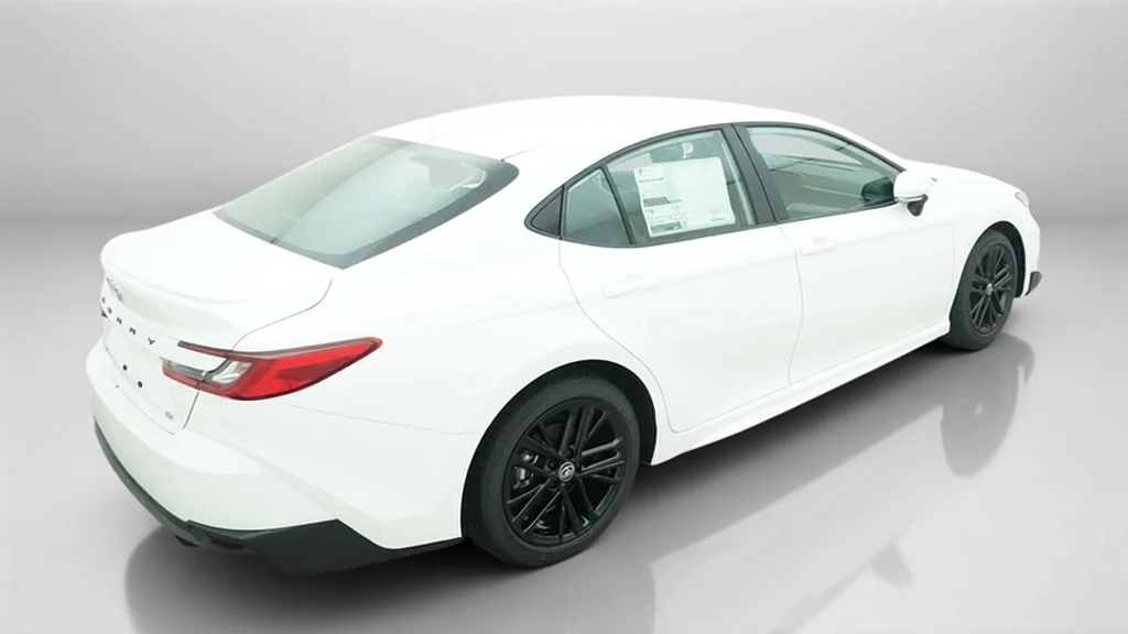 New 2026 Ice Cap Toyota SE image 18