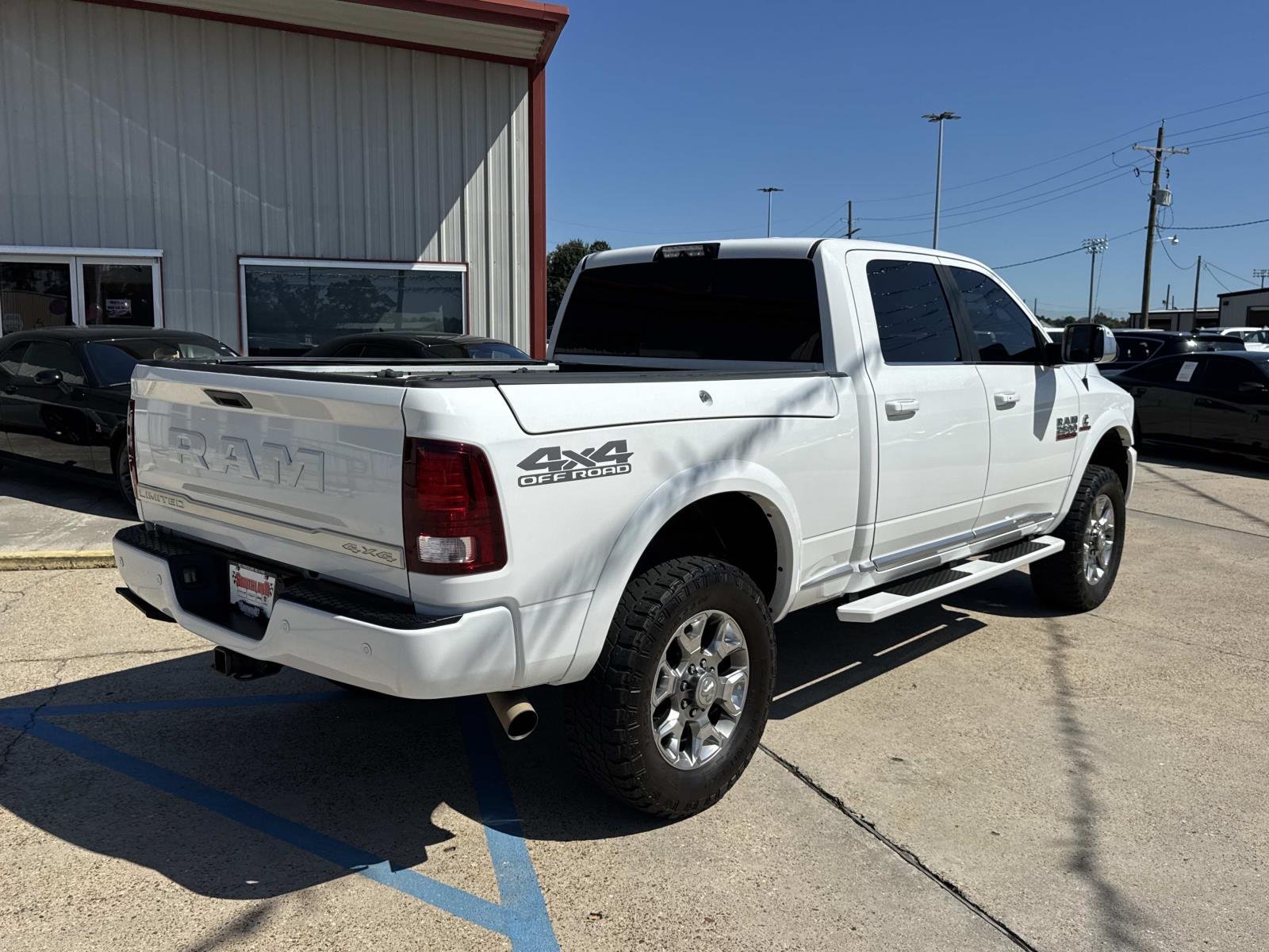 Used 2018 Bright White Clearcoat Ram Limited image 7