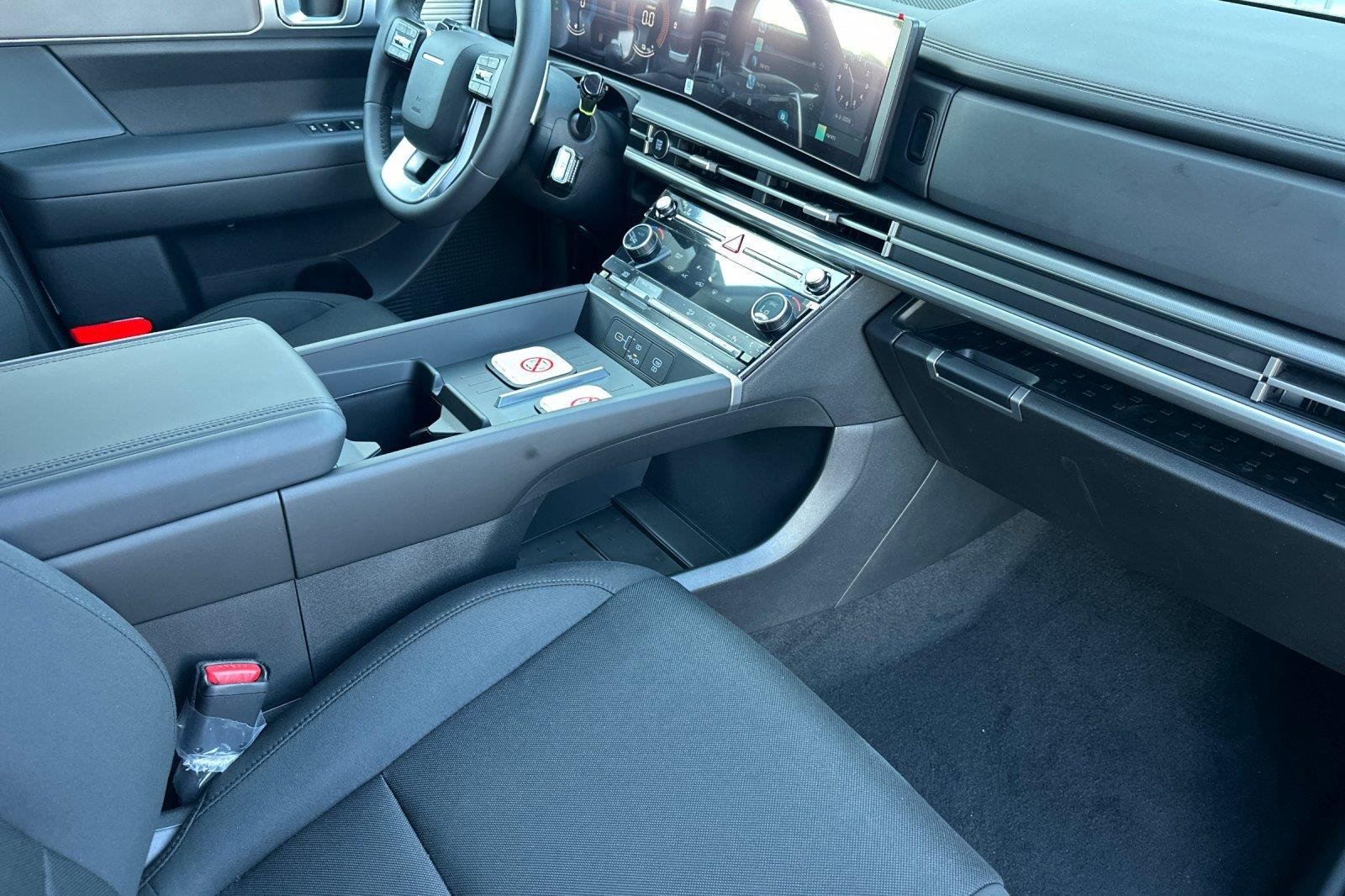 New 2026 Hampton Gray Hyundai SE image 45