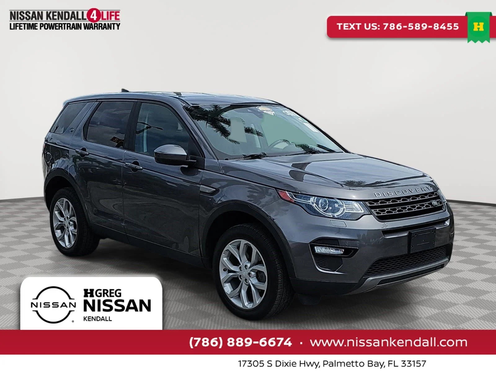Used 2018 Gray Land Rover SE image 1
