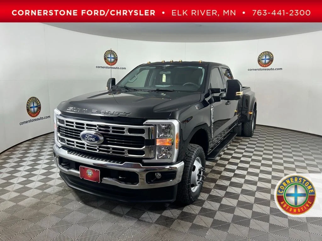 2026 Ford F-350 XLT 4x4 Crew Cab 8' Box DRW's photo