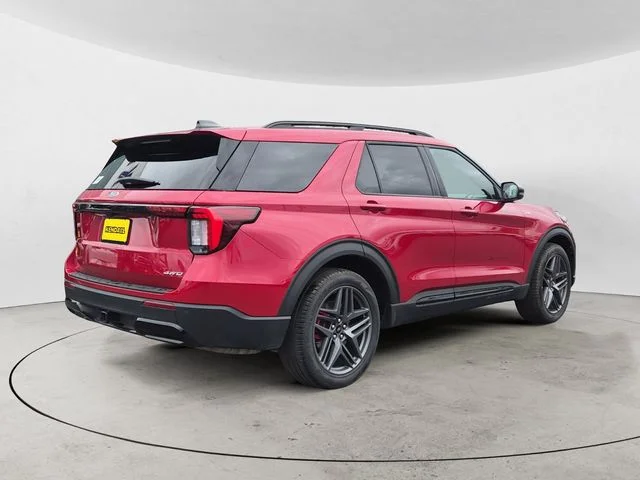 Used 2026 Red Metallic Ford ST-Line image 5