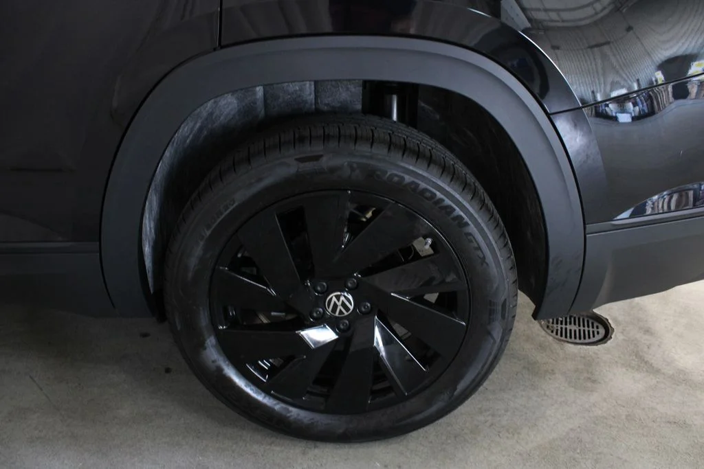 New 2026 Black Volkswagen 2.0T SE w/Technology image 29
