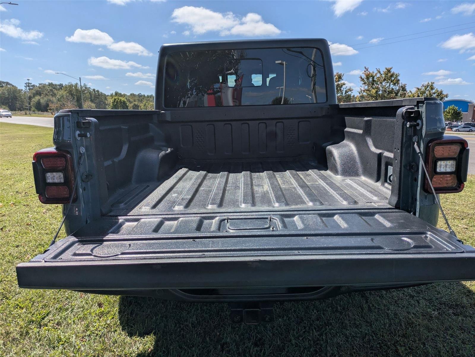 Used 2024 Anvil Clear Coat Jeep Rubicon image 34
