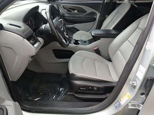 Used 2020 Silver GMC SLT image 27