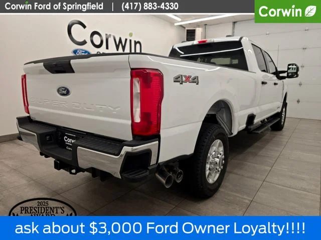 New 2026 Oxford White Ford F-350® XLT image 8