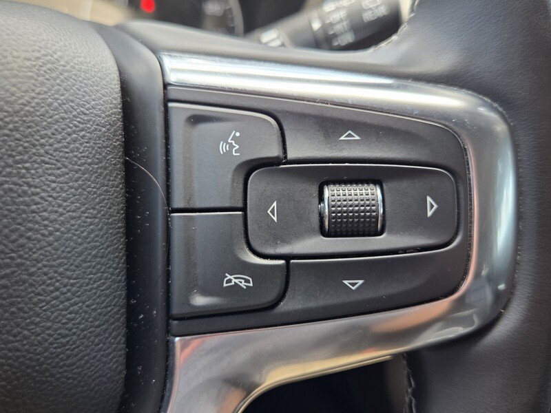 Used 2023 Summit White CHEVROLET FWD 4DR LT W/3LT image 32