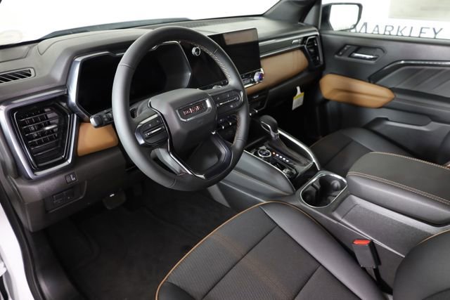 2025 GMC Canyon AT4 - Photo 14