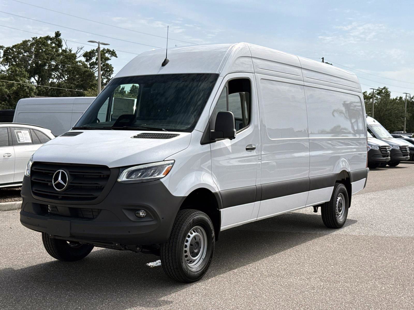 2026 Mercedes-Benz Sprinter 2500 170 WB HO High Roof AWD's photo