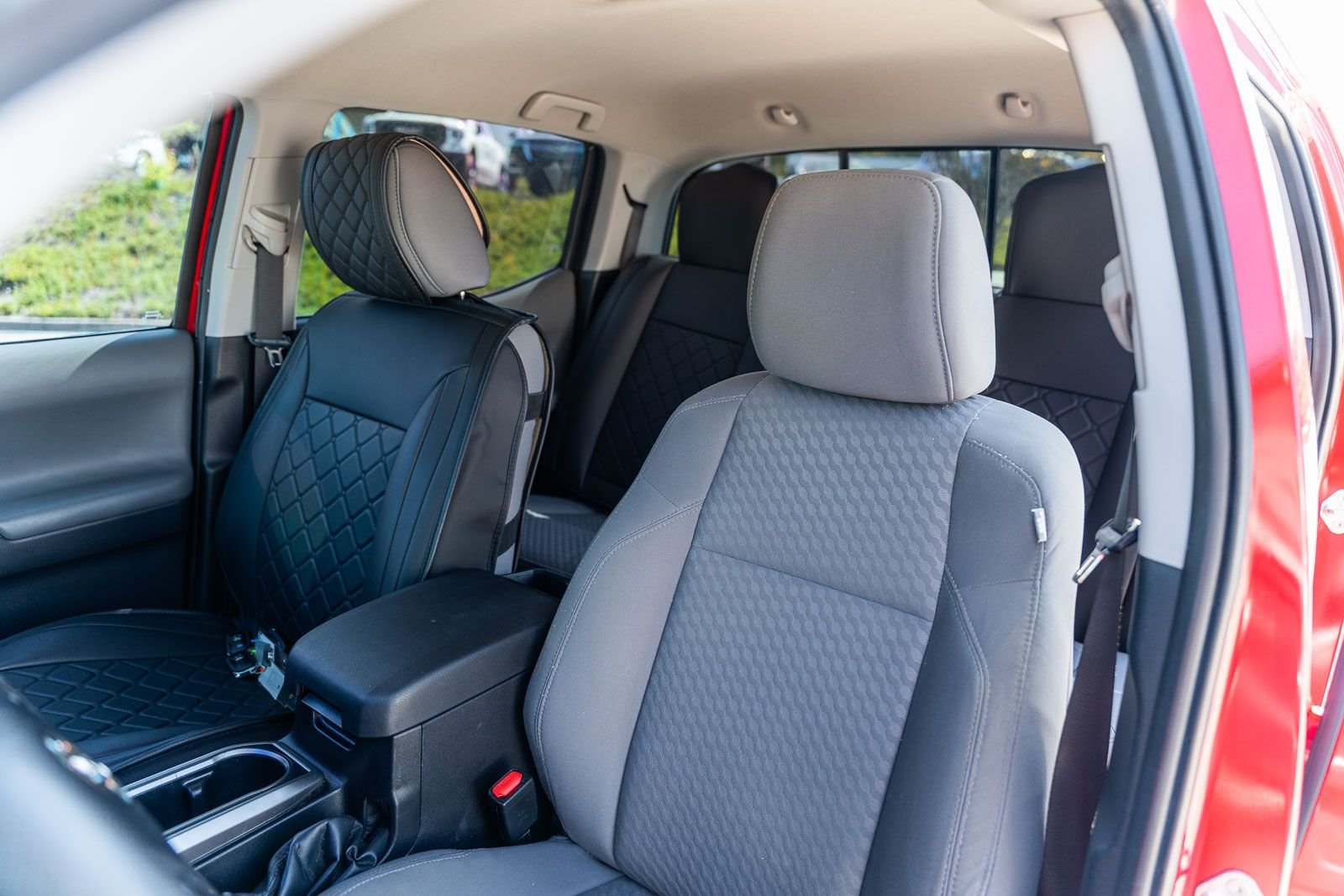 2023 Toyota Tacoma SR5 - Photo 25
