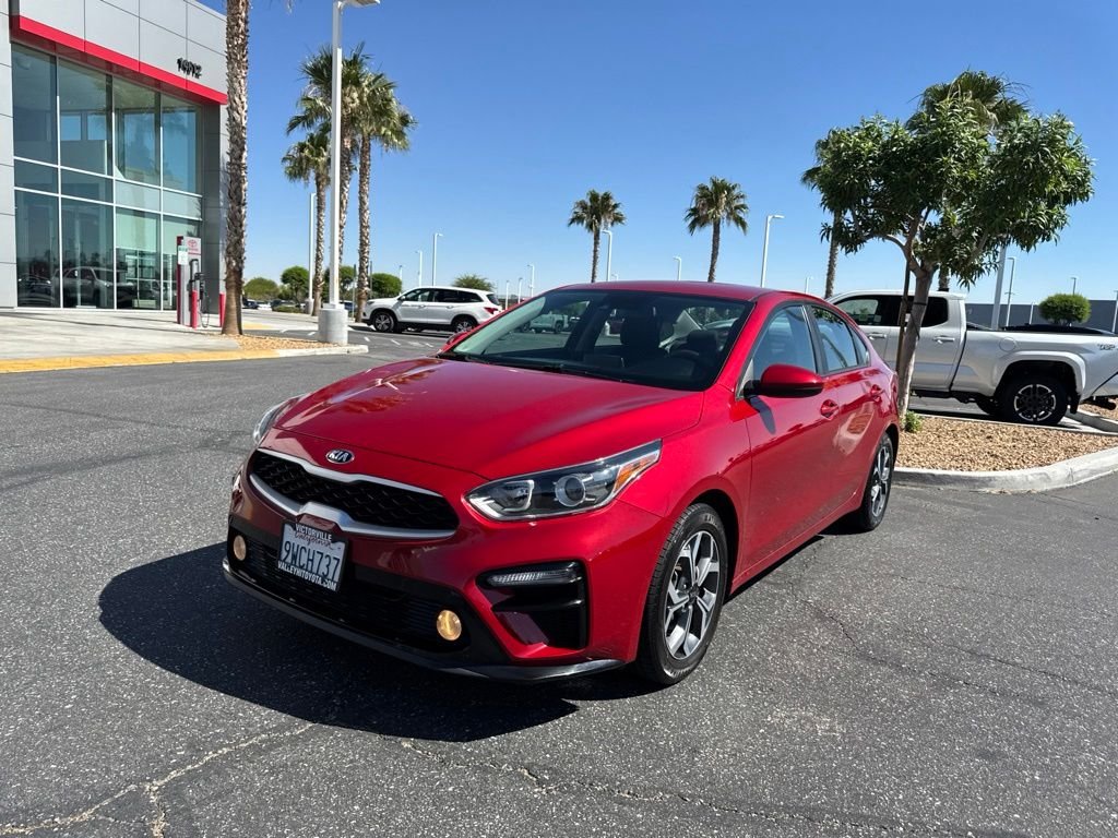 Used 2021 Red Kia LXS image 2