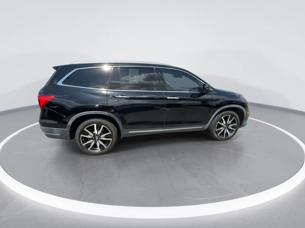 Used 2020  Honda Touring image 9