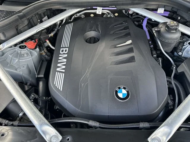 Used 2025 Gray BMW sDrive40i image 28