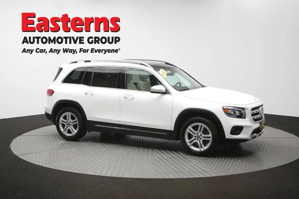 Used 2021 White Mercedes-Benz GLB 250 image 51
