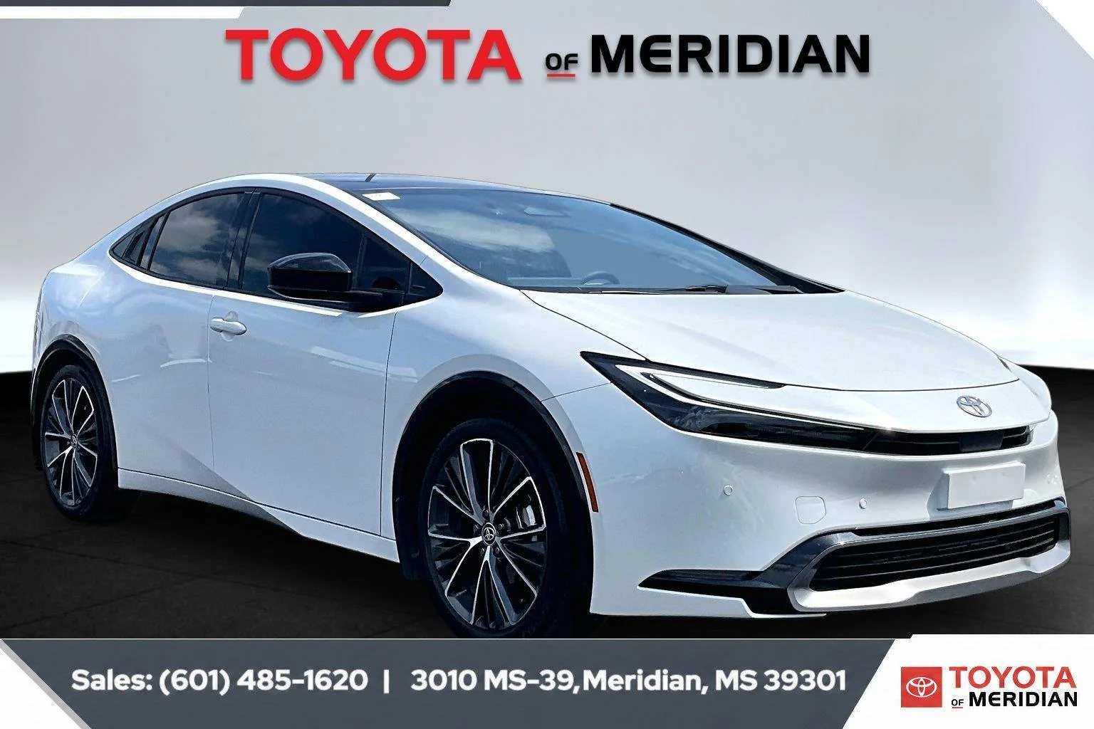 Used 2024 Wind Chill Pearl Toyota Limited image 1
