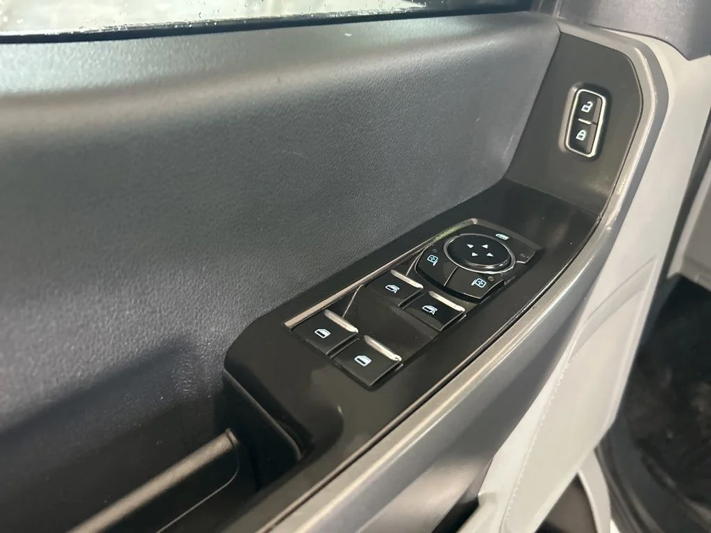 Used 2024 White Ford XLT image 40