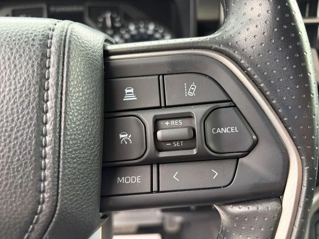 Used 2025  Toyota SR5 image 28