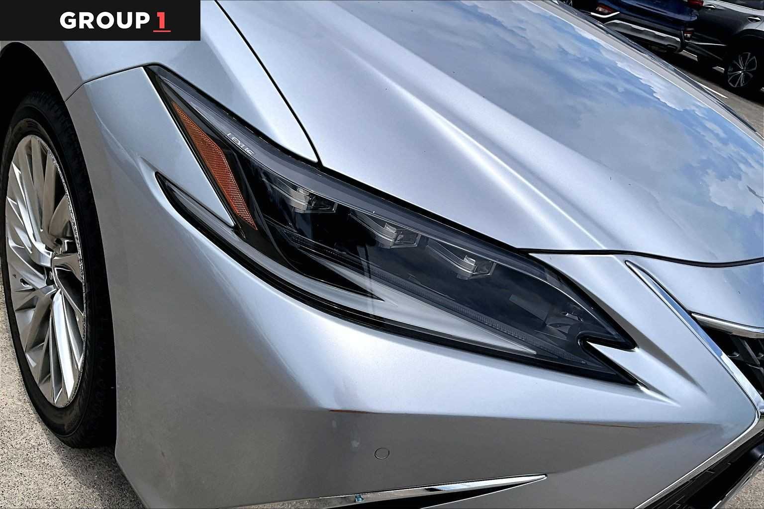 Used 2022 Iridium Lexus Luxury image 25