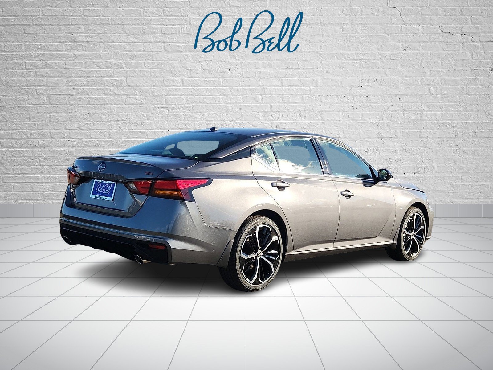 2025 Nissan Altima SR photo 4