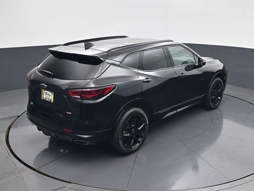 Used 2025 Black Chevrolet RS image 17