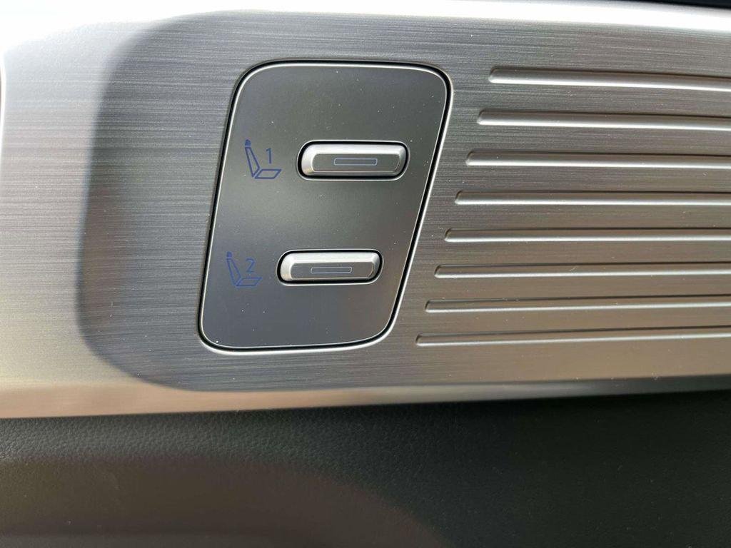 New 2026 White Hyundai SEL FWD image 86