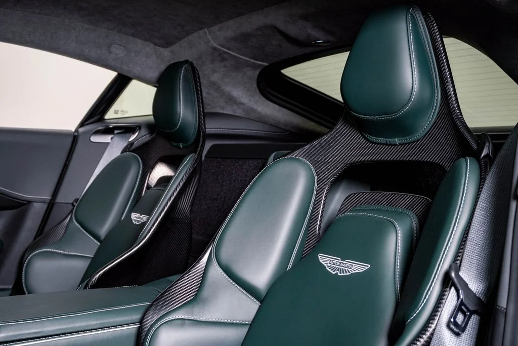 Used 2025 Q Chiltern Green Aston Martin Coupe image 22