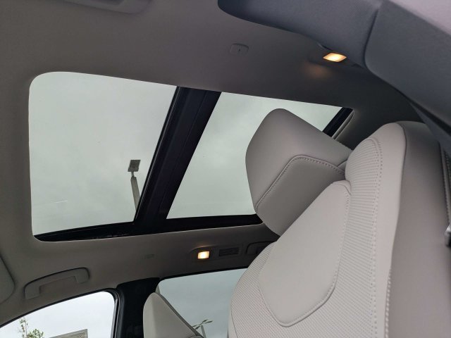 New 2027 Green INFINITI LUXE image 22
