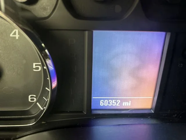 Used 2018 SUMMIT WHITE Chevrolet Custom image 20