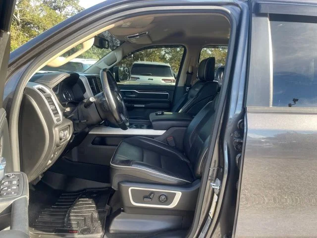 2020 RAM Ram 1500 Pickup Laramie - Photo 8