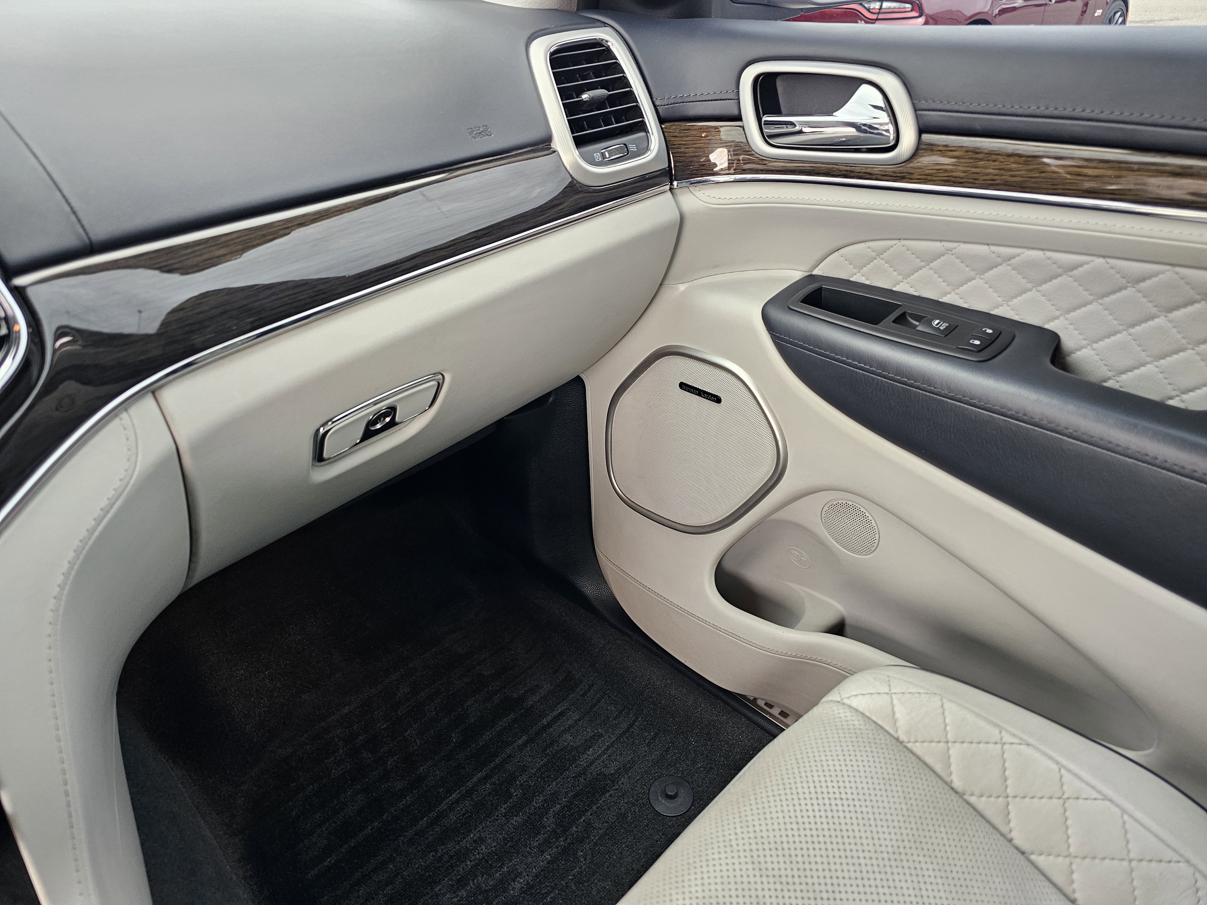 2020 Jeep Grand Cherokee Summit - Photo 27