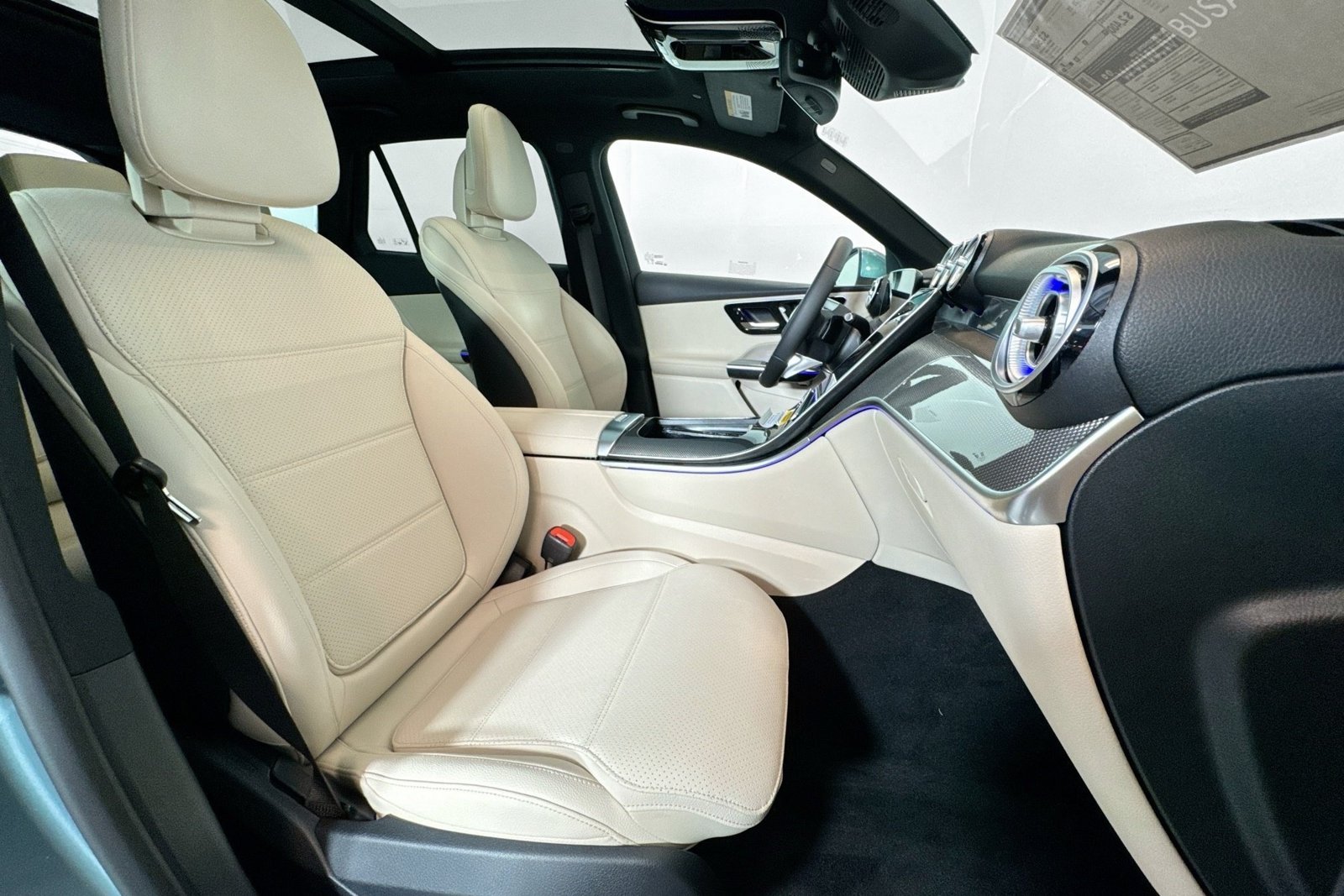 New 2026 Verde Silver Metallic Mercedes-Benz GLC 300 image 26