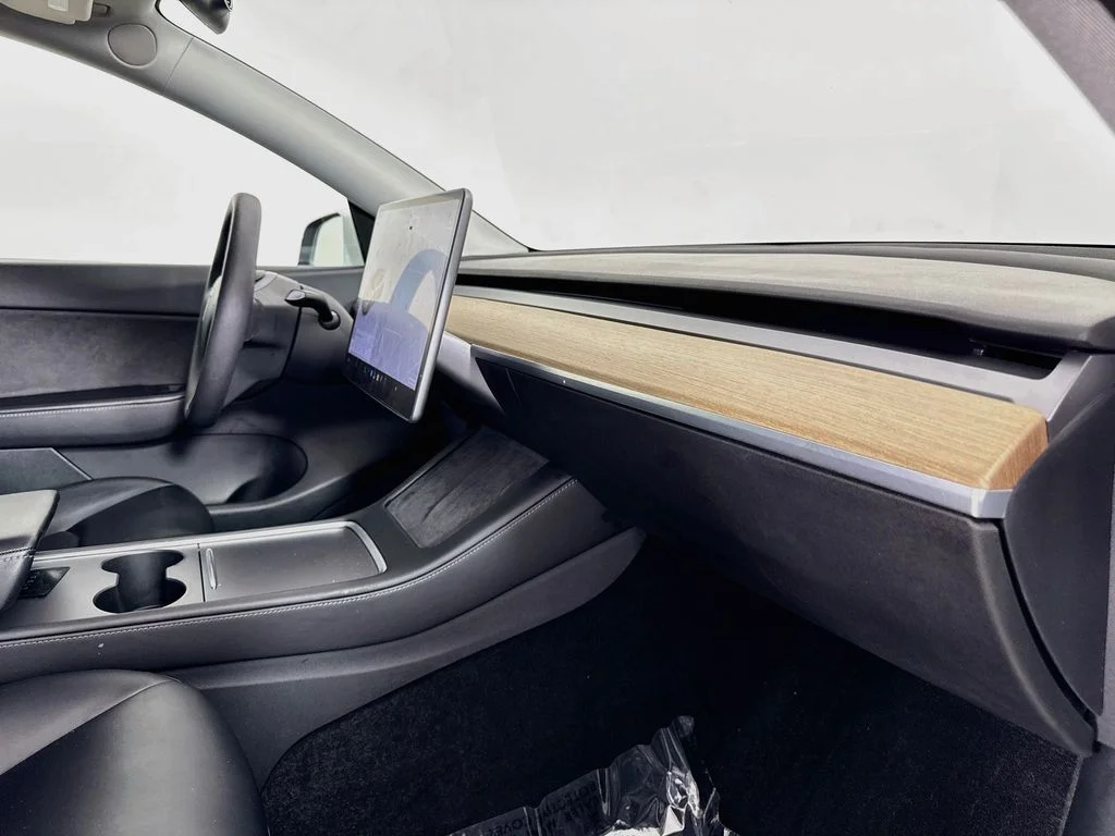 Used 2021 White Tesla Long Range image 30