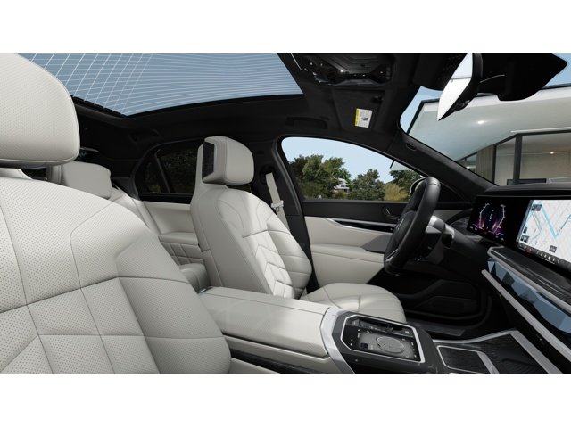 Used 2024 Mineral White Metallic BMW xDrive60 image 9