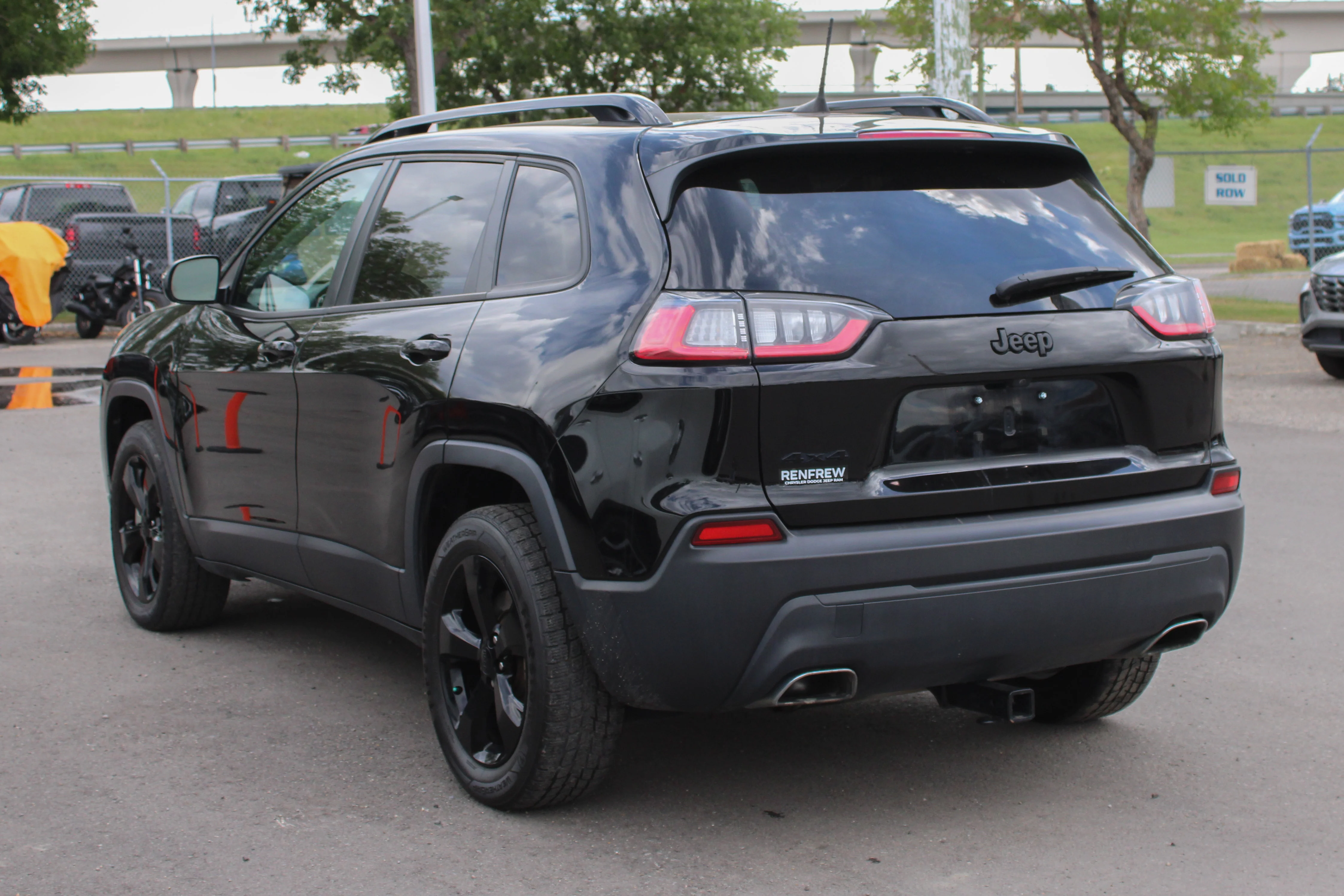 Used 2021 Black Jeep Altitude* 4x4 | Nappa Leather | Heated Seats | Heated Steering Wheel | image 11