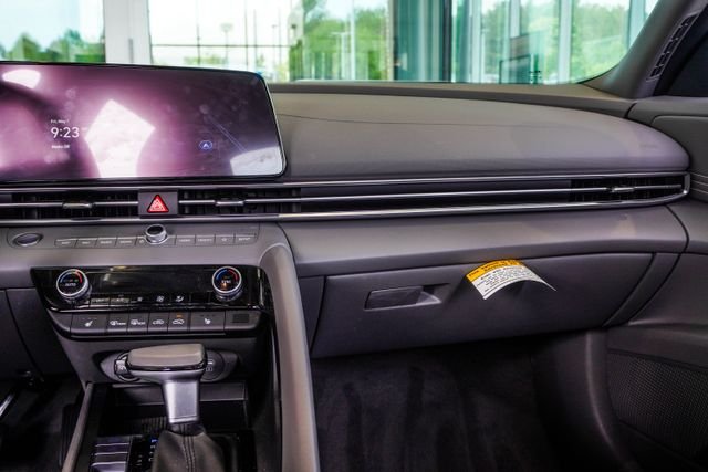 Certified Used 2024 Blue Hyundai SEL image 18