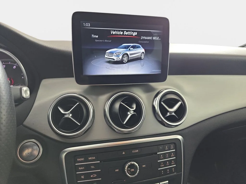 Used 2018 Gray Metallic Mercedes-Benz GLA 250 image 23
