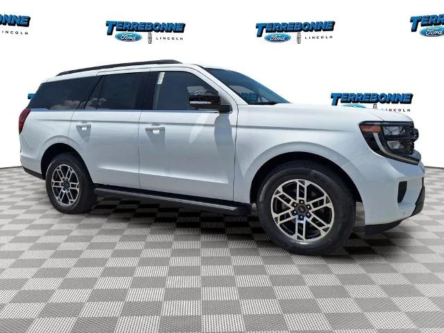 New 2026 Oxford White Ford Active image 30