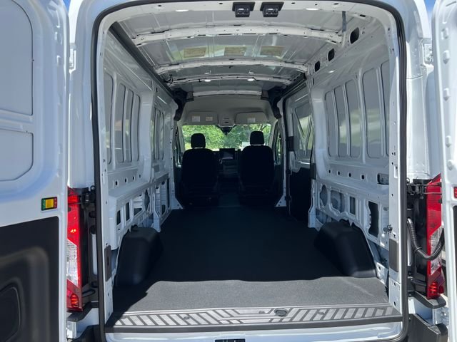 New 2026 Oxford White Ford Cargo Van image 16