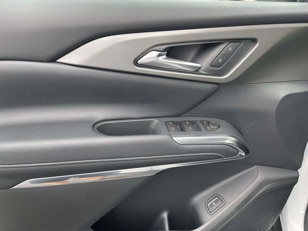 2026 Chevrolet Traverse LT - Photo 18