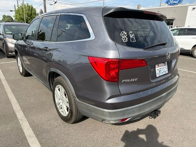 Used 2016 Modern Steel Metallic Honda LX image 5