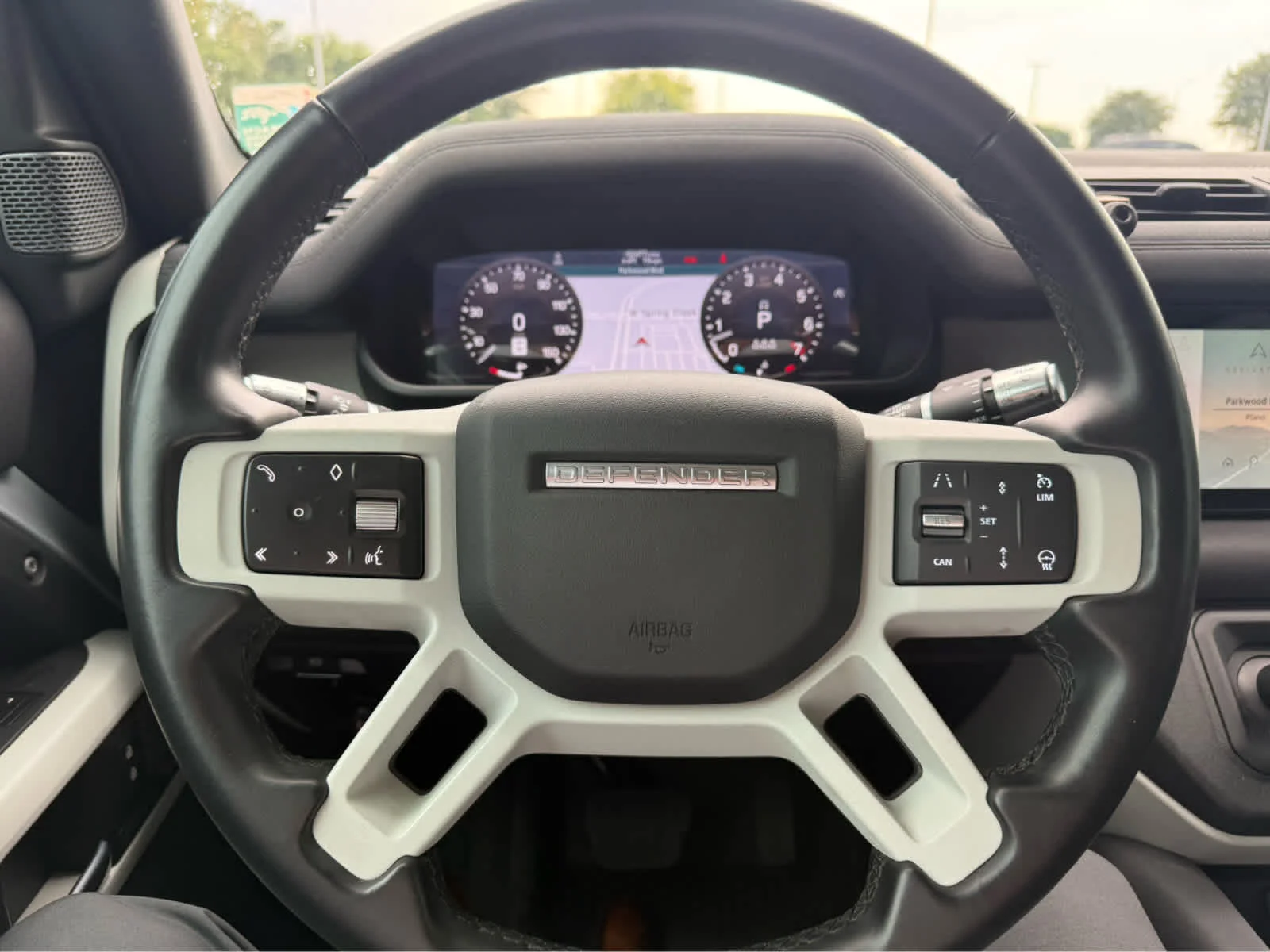 Used 2020  Land Rover First Edition image 15
