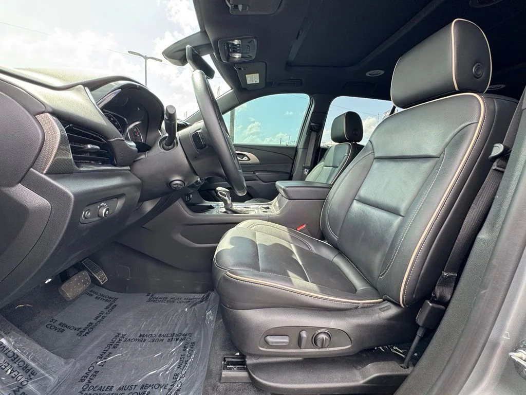 Used 2023 Gray Chevrolet Premier image 27