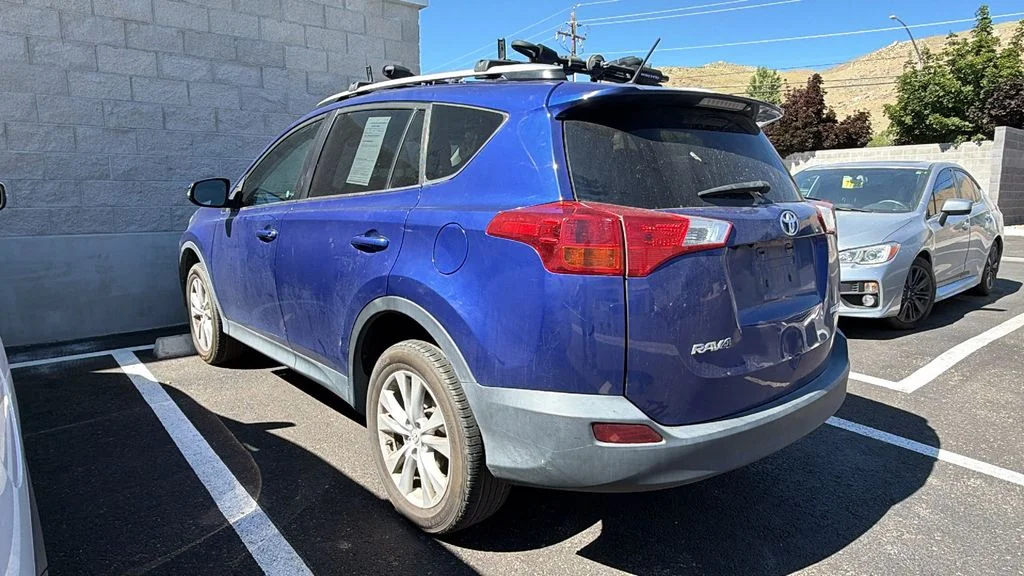 Used 2014 Blue Toyota Limited image 3