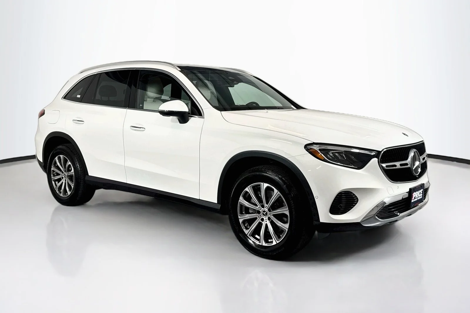 Used 2026 Polar White Mercedes-Benz GLC 300 image 3