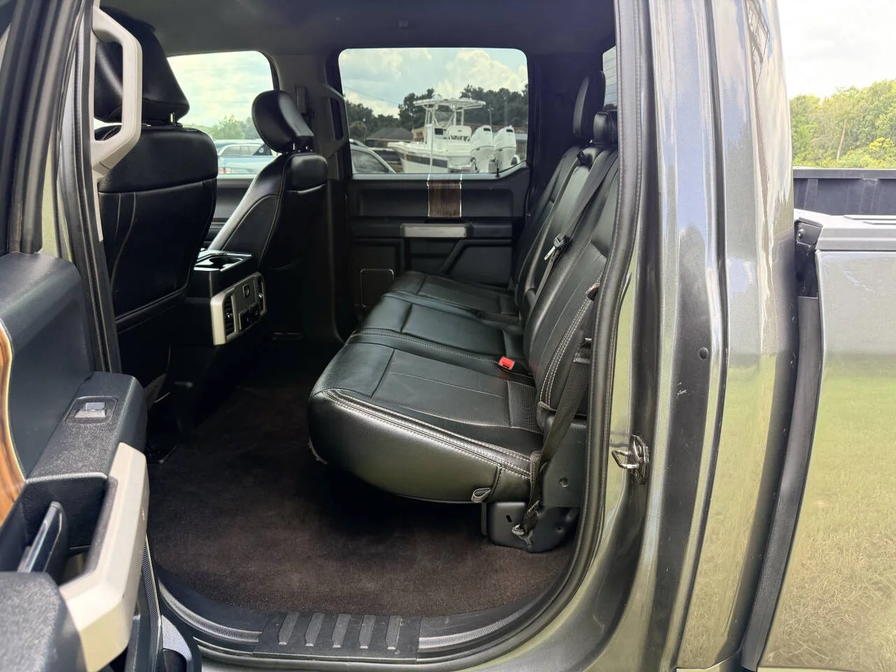 Used 2020 Gray Ford Lariat 4x2 4dr SuperCrew 5.5 ft. SB image 14