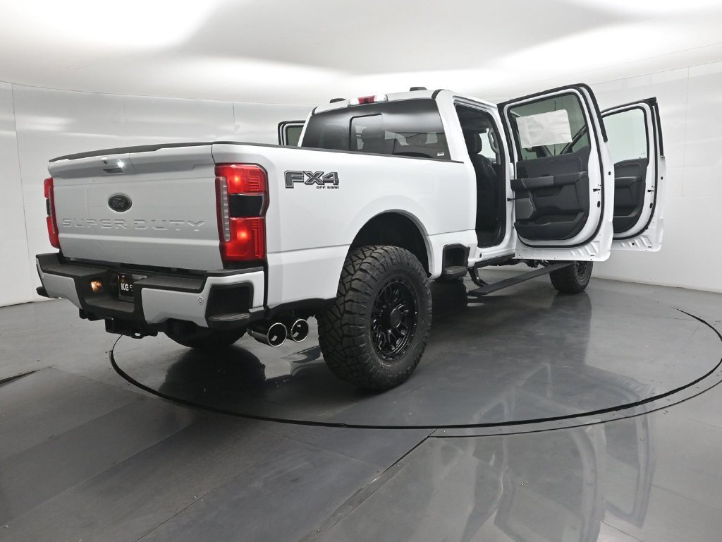 New 2026 Oxford White Ford Lariat image 5