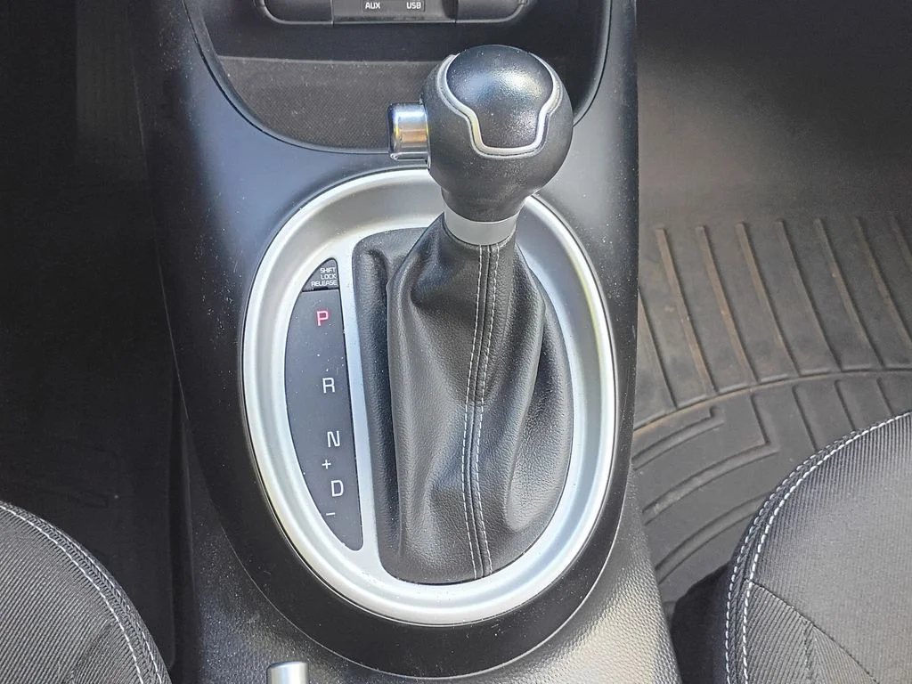 Used 2017 Shadow Black Kia Plus image 19