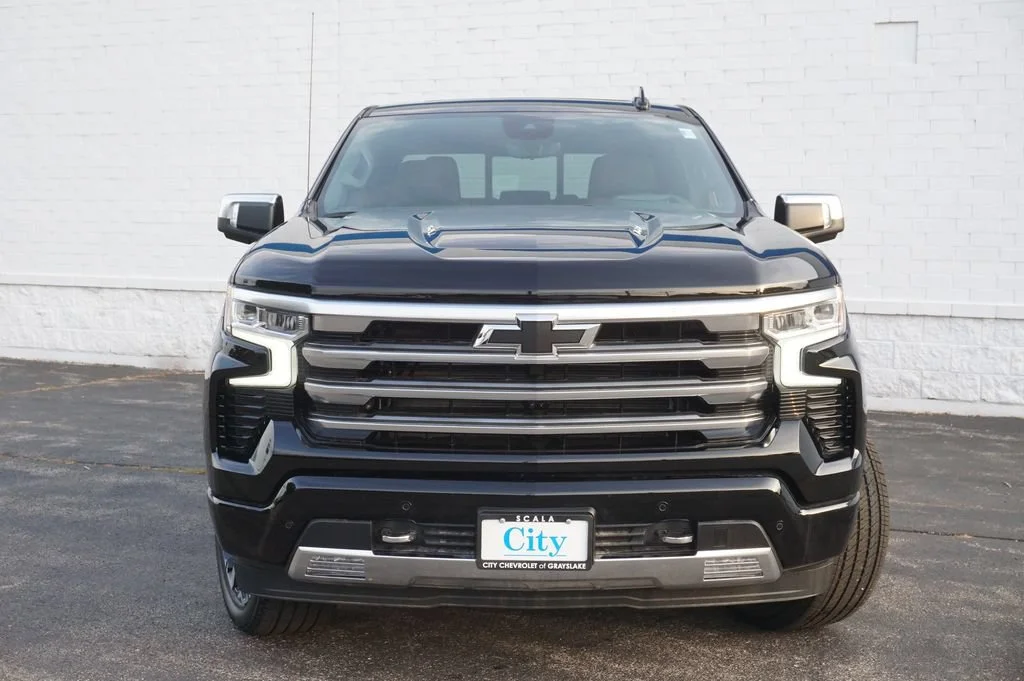 New 2026 Black Chevrolet High Country image 5