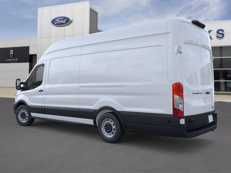 New 2026 Oxford White Ford Base image 4