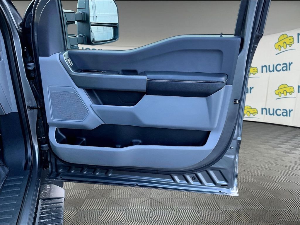 Used 2023 Carbonized Gray Metallic Ford XLT FX4 CrewCab image 12